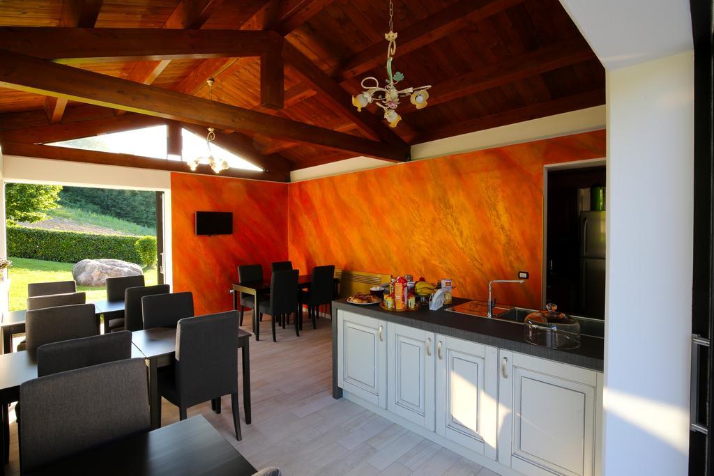 Bed and Breakfast Il Gigante Che Dorme Castel Castagna Esterno foto